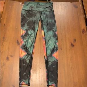 Teeki eagle feather hot pants